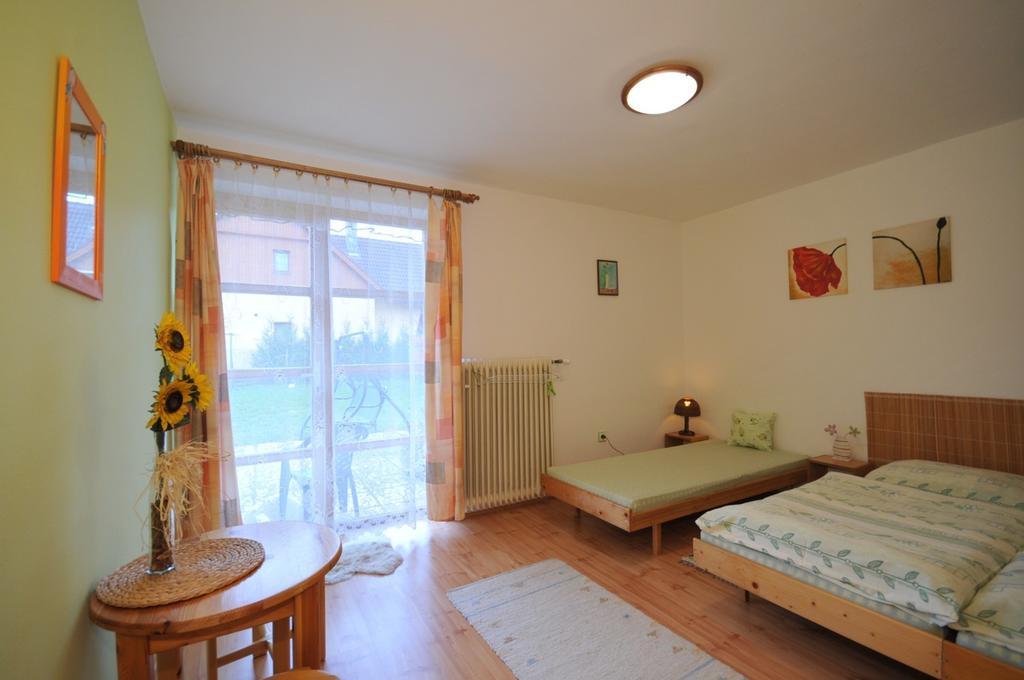 Katka A Martin Samostatny Apartman S Vlastnym Vchodom ลิฟตอฟสกีมิคูลาช ห้อง รูปภาพ